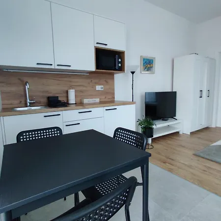Azra Apartamento